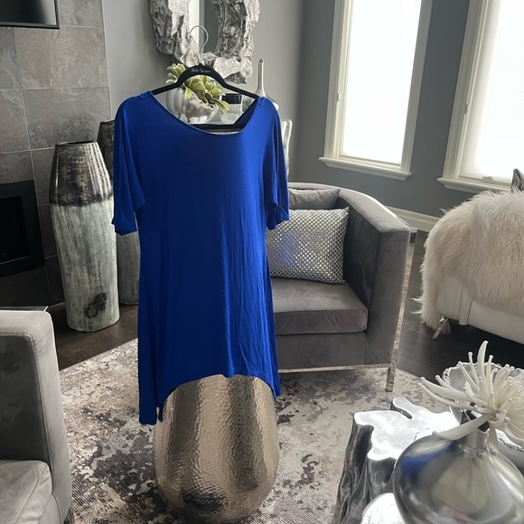 Pointelle hiding 🦋everything royal blue top size medium perfect summer top 🦋 - Picture 7 of 17
